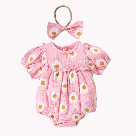 Daisy Whispers – Baby Girl Bubble Sleeve Lace Romper